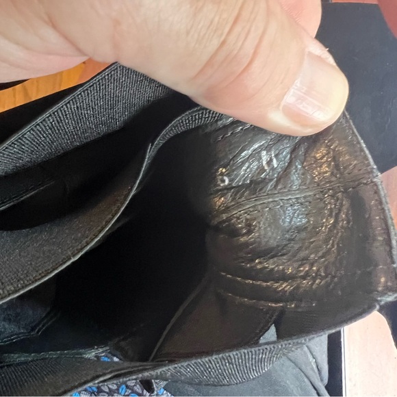 Stuart Weitzman Black Suede Elastic Strap Ankle Bootie Pumps 6M - Picture 11 of 11